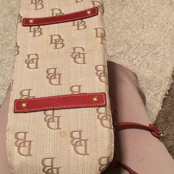 Dooney & Bourke purse - Picture 4 of 4